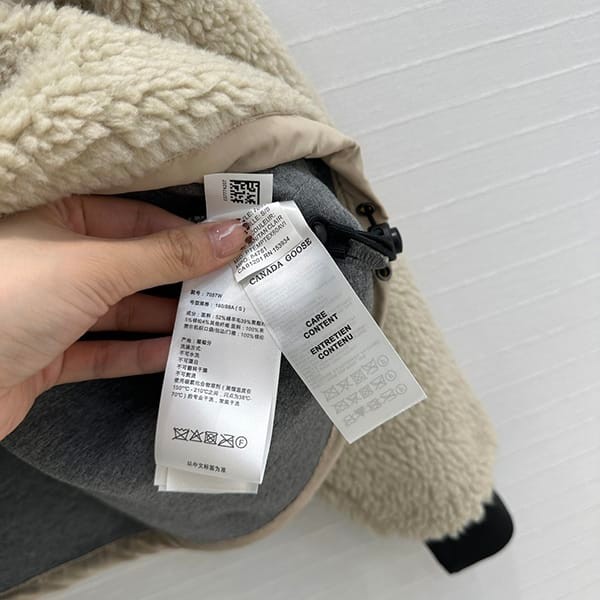 高級ブランドカナダグース 並行輸入品 SIMCOE☆ジップアップスウェター Cao61995